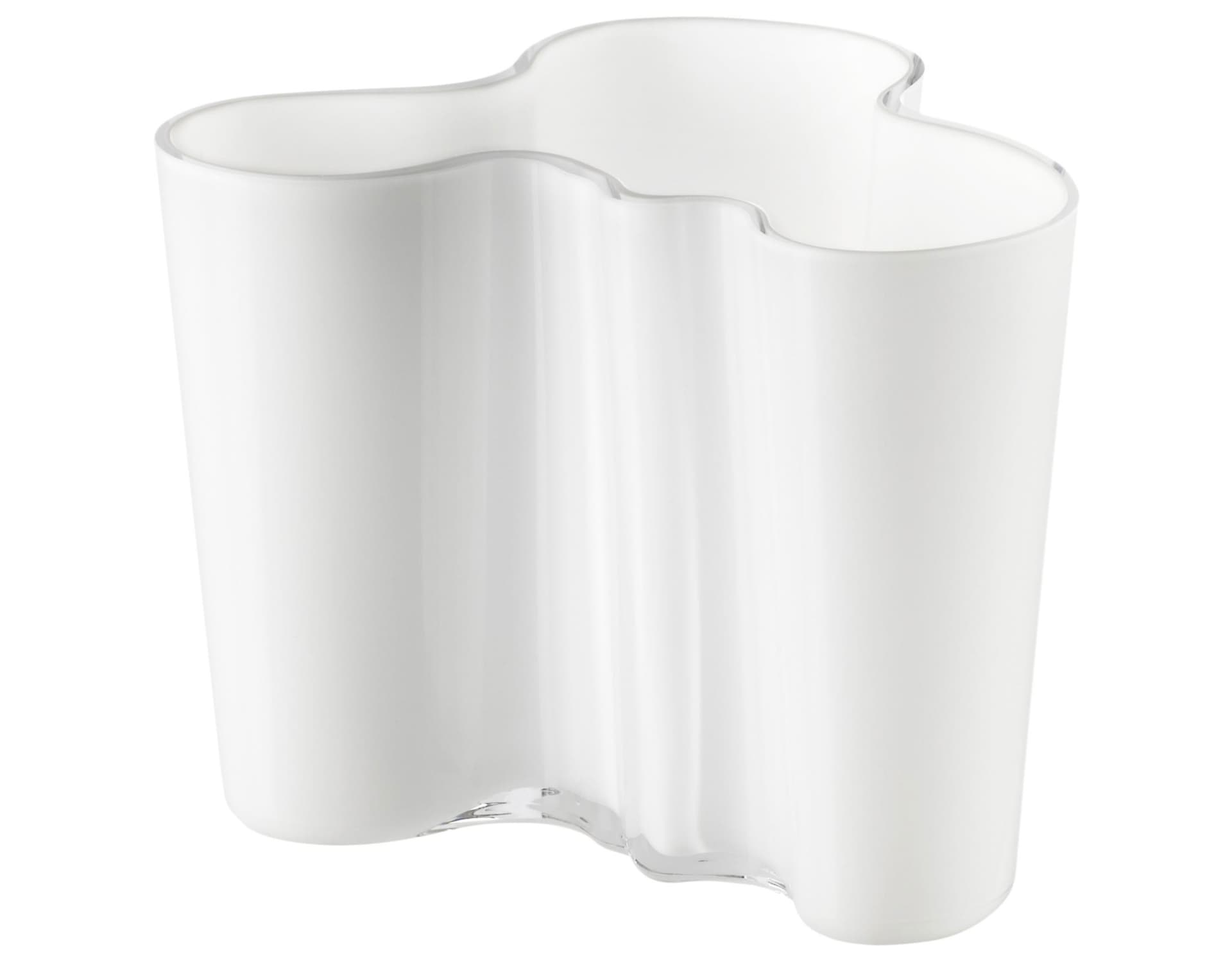 Aalto Savoy Vase 120 / 4.7" h / opaque white